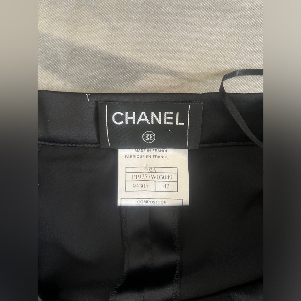 Chanel 2002 High Waisted Silk Maxi Skirt - Picture 8 of 15
